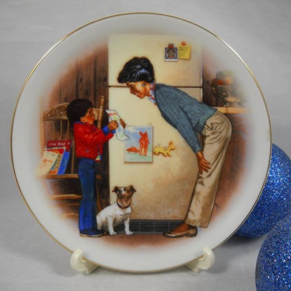 Avon Collectible Mother's Day '85 Creation of Love - Picture 1 of 5